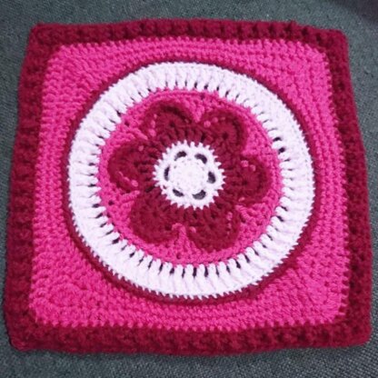 Linnea Afghan Square