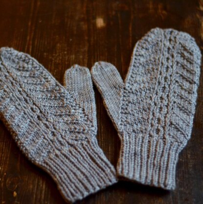 Trestlewood Mittens