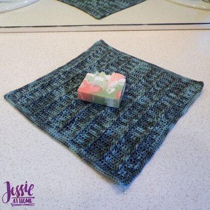 Strand of Diamonds Washcloth