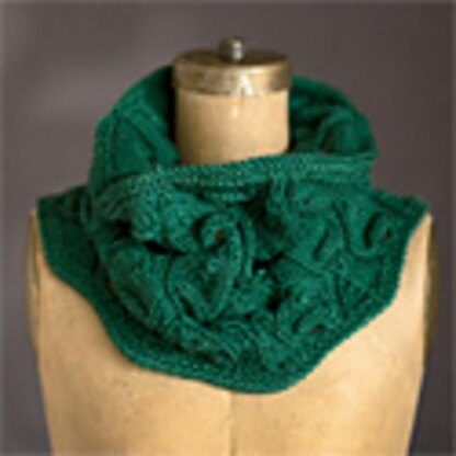 Emerald Ivy Cowl