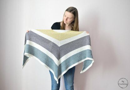 Triangle Moss Stitich Shawl