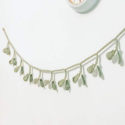 Mistletoe Garland