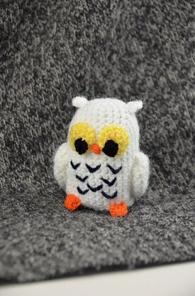 Henry the Snowy Owl Crochet Pattern