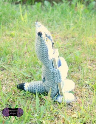 Wolf Pencil Holder