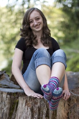 Popp'in Prints Socks in Cascade Yarns Heritage Prints  - FW190 - Downloadable PDF