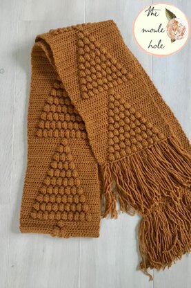 Pyramid Scarf