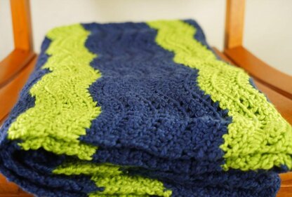 Lazy Sunday Lap Blanket in Cascade Pacific Chunky - C304 - Downloadable PDF