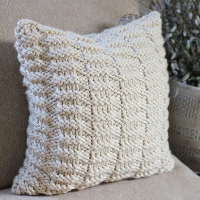 Dorina pillow cover