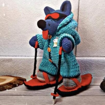 Crochet pattern wolf skier