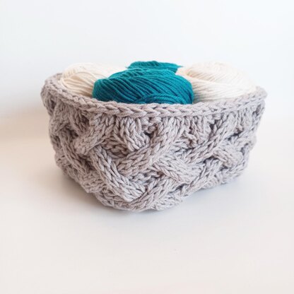 Cabled Basket Weave Bowl