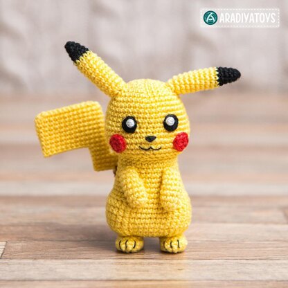 Pikachu by AradiyaToys