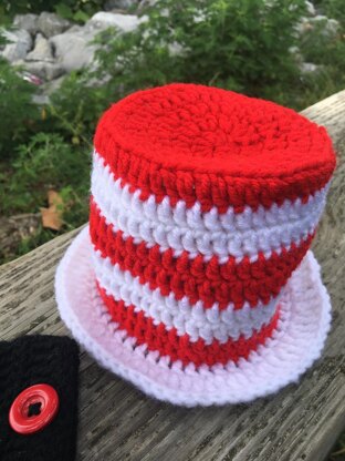 Cat in the Hat Newborn Outfit (0-3 months)