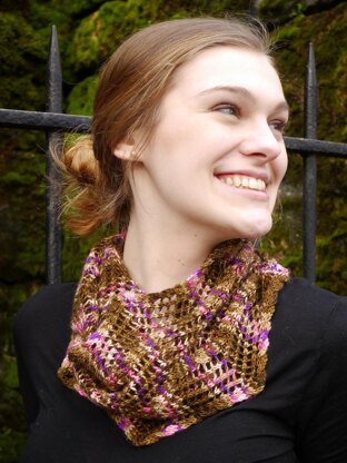 Meander Cowl