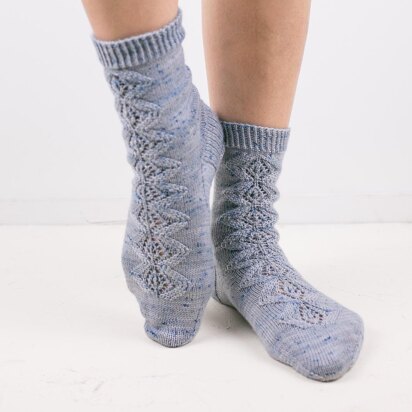 Eternal Flame Socks - knitting pattern