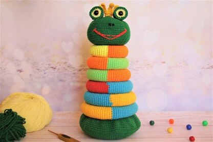 Stacking rings multi-color frog