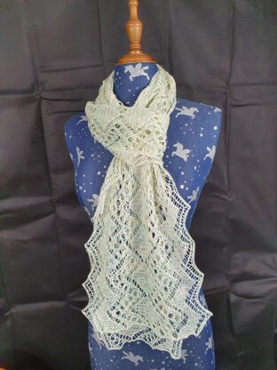 Diamond Lace Scarf