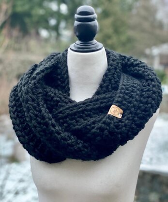 Wingrove Infinity Scarf