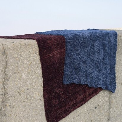 Throws in Sirdar Plushtweed - 7877- Downloadable PDF