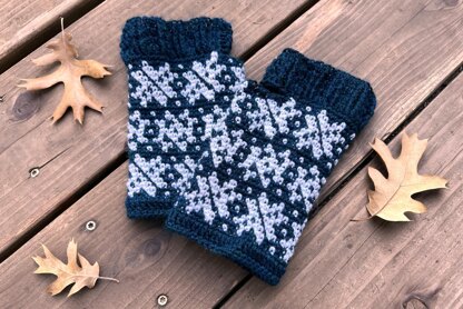 Falling Snowflakes Mitts