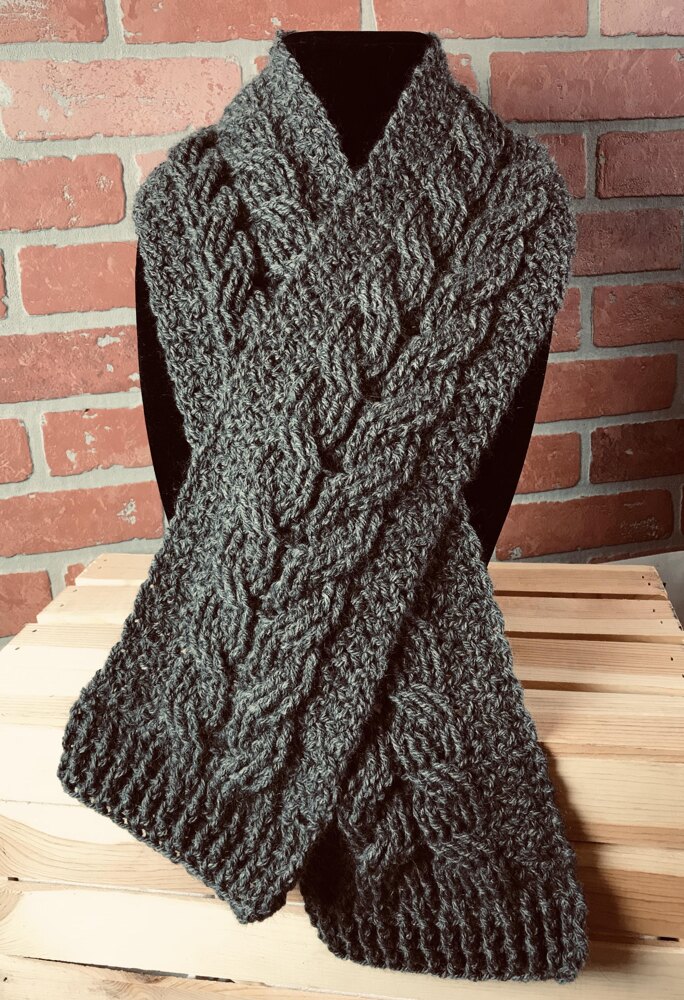 Advice: would this variegated yarn work for this cabled scarf