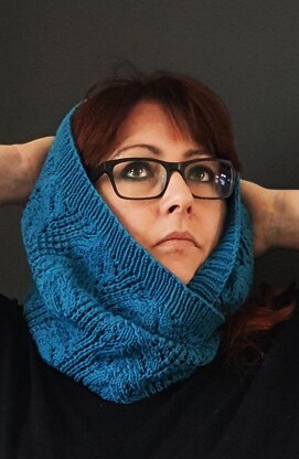 Stormy Seas Hat and Cowl Set