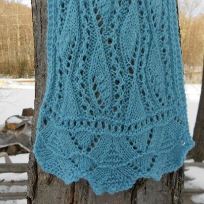 Airy Leaves Lace Scarf