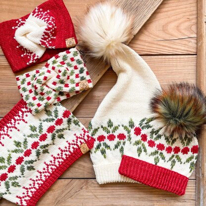 Holly Berry Cowl