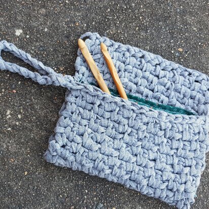 Moss Stitch Pouch