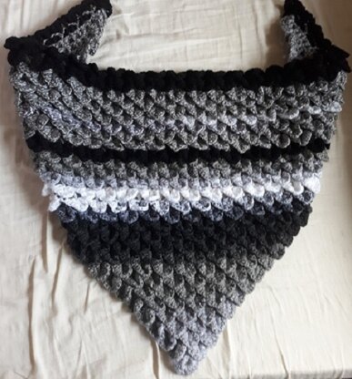 dragonscale shawl