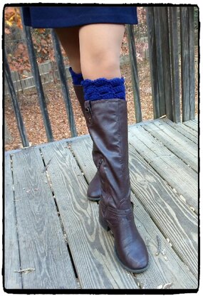 Lattice Shell Flapper Boot Cuff