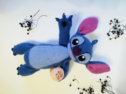 Toy knitting patterns - Knit an adorable blue toy based on Lilu and Stitch