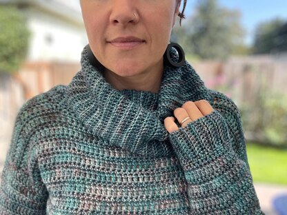 Nivelle Cowl Neck Sweater