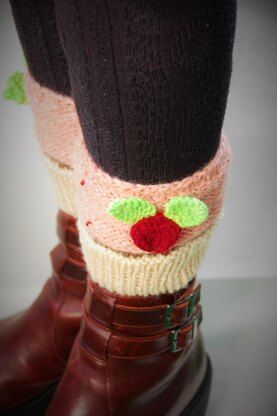 Cupcake boot topper