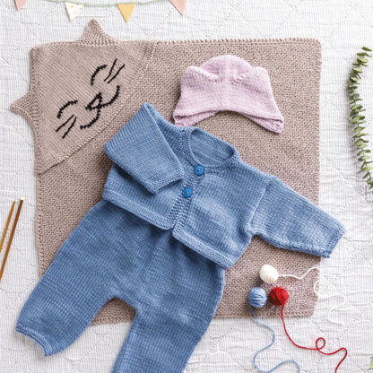 Peter Rabbit™️ Baby Knits: 20 Knitting Patterns for Clothes and Accessories Inspired by the Tales of Beatrix Potter