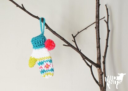 Fair Isle Mini-Mitten Ornament (2015037)