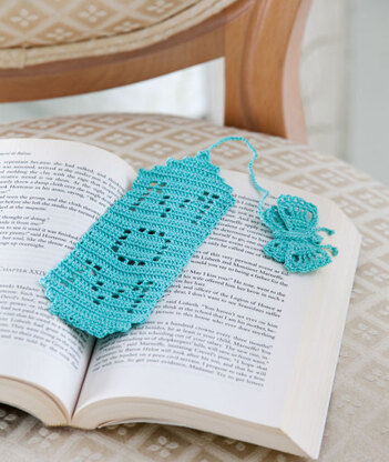 Bookmark for Mom in Aunt Lydia's Classic Crochet Thread Size 10 Solids - LC3048