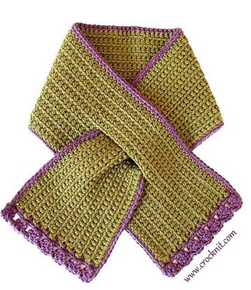 Toddler Keyhole Scarf