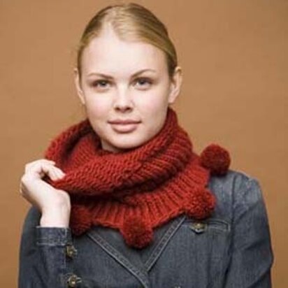 Knifty Knitter Cowl with Pom-Poms in Lion Brand Jiffy - 60438