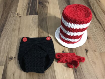 Cat in the hat baby outfit 6-9 months