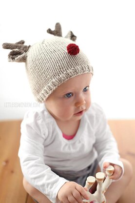 Tiny Reindeer Hat