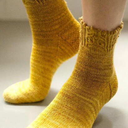 Reynard Socks - knitting pattern