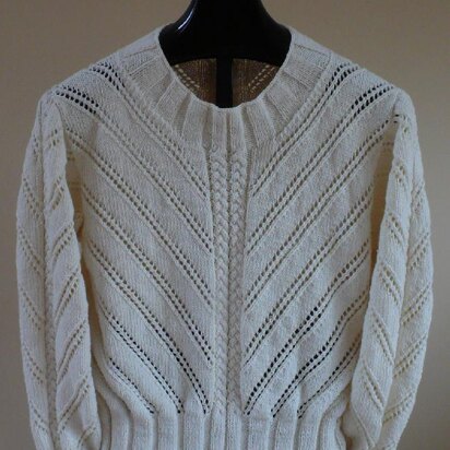 MS 201 - Diagonal Lace Pullover