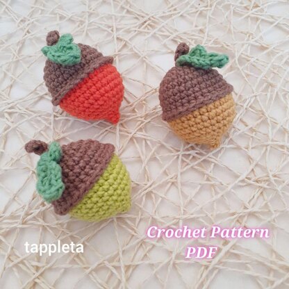 Acorn keychain crochet pattern