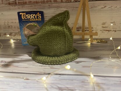 The Traitors Inspired Chocolate Orange Cover Knitting Pattern