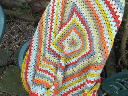 Vintage inspired Orla Kiely Granny Blanket