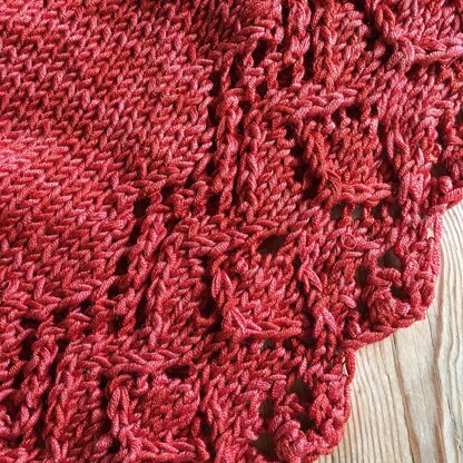 Steinem Lacy Cowl Knitting pattern by Cornelia Tuttle Hamilton | LoveCrafts