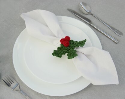 Knitted Holly Napkin Ring