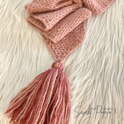 Hearts of Love Scarf