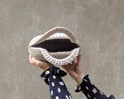 Silver  Moon Trail Crochet Bag Pattern