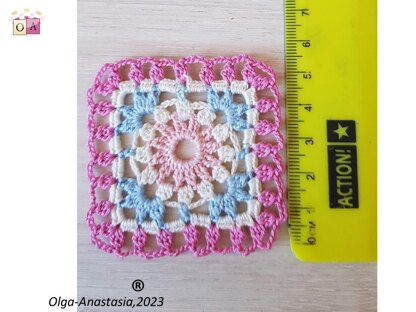 Bright crochet square